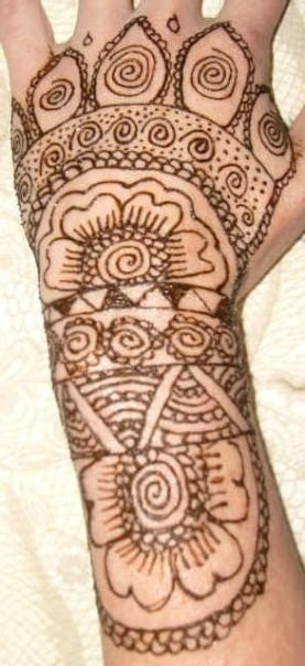 Henna Tattoo Linda Hand